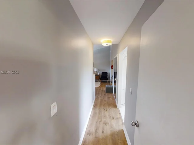 20298 NE 24th Ave, Miami FL 33180