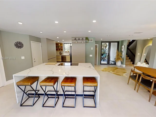 20298 NE 24th Ave, Miami FL 33180