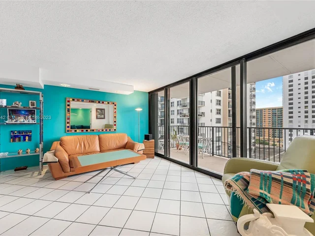 2101 S Ocean Dr # 1008, Hollywood FL 33019