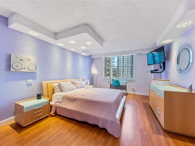 2101 S Ocean Dr # 1008, Hollywood FL 33019