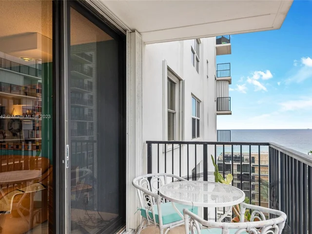 2101 S Ocean Dr # 1008, Hollywood FL 33019