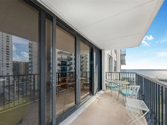 2101 S Ocean Dr # 1008, Hollywood FL 33019