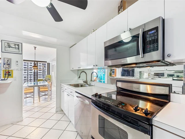 2101 S Ocean Dr # 1008, Hollywood FL 33019