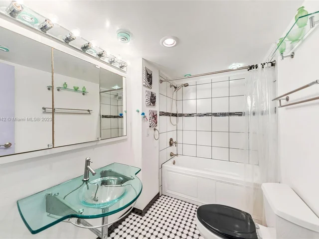 2101 S Ocean Dr # 1008, Hollywood FL 33019