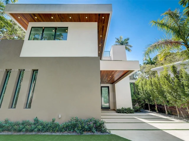 1780 CHUCUNANTAH RD, Miami FL 33133