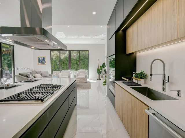 1780 CHUCUNANTAH RD, Miami FL 33133