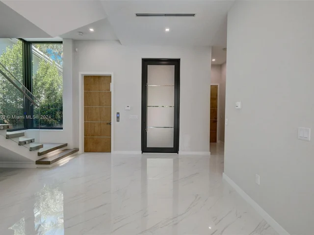 1780 CHUCUNANTAH RD, Miami FL 33133