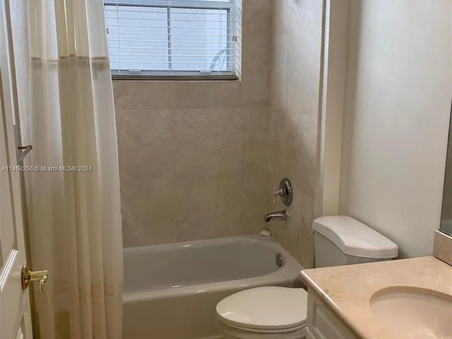 1597 Mariner Way, Hollywood FL 33019