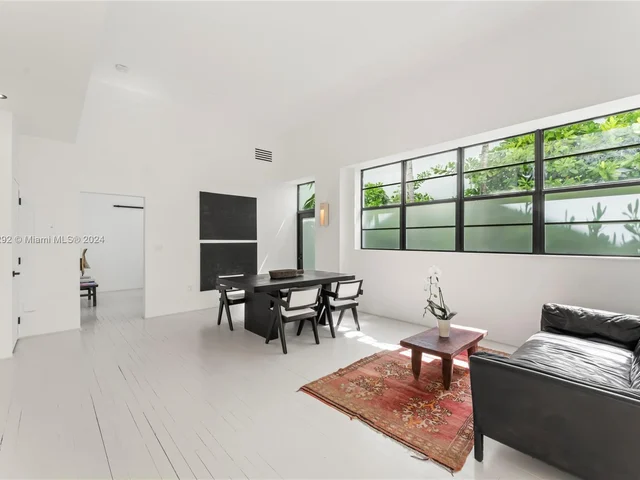 935 Euclid Ave # 4, Miami Beach FL 33139