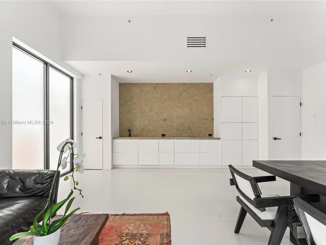 935 Euclid Ave # 4, Miami Beach FL 33139