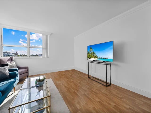 650 West Ave # 503, Miami Beach FL 33139