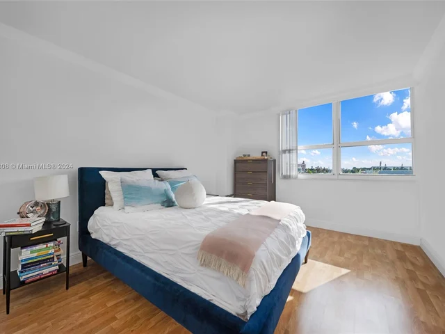 650 West Ave # 503, Miami Beach FL 33139