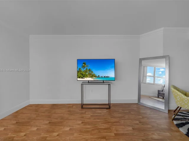 650 West Ave # 503, Miami Beach FL 33139