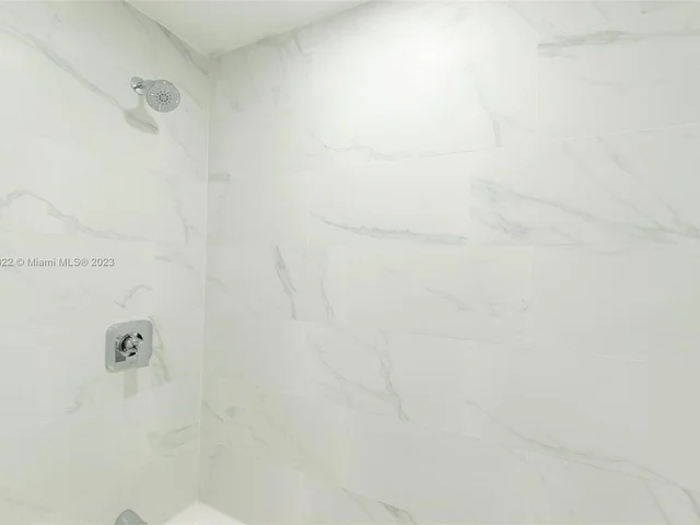 323 SW 4th Ct, Homestead FL 33030