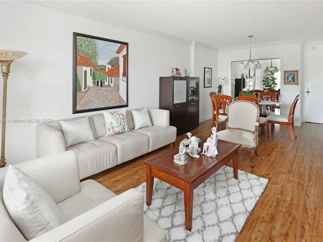 400 Kings Point Dr # 425, Sunny Isles Beach FL 33160