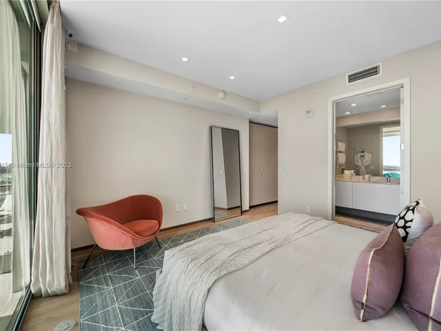 10203 Collins Ave # 2101, Bal Harbour FL 33154