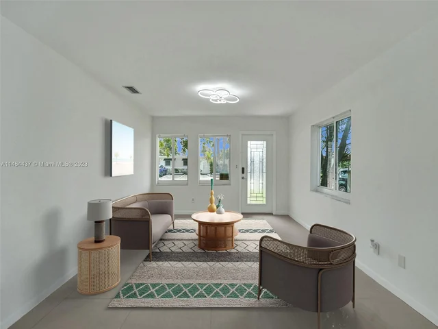 1607 Moffett St, Hollywood FL 33020