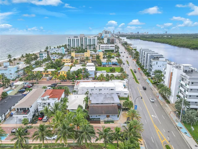 2911 N Ocean Dr, Hollywood FL 33019