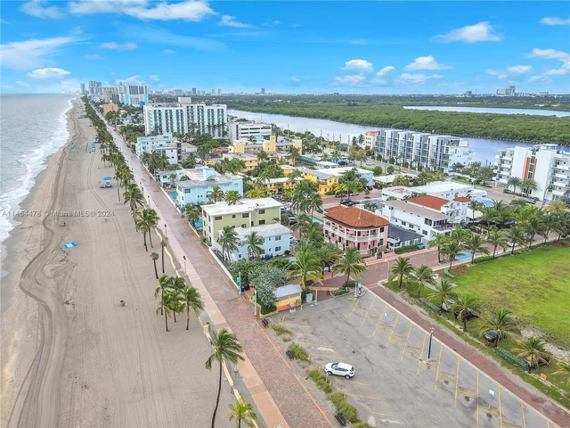 2911 N Ocean Dr, Hollywood FL 33019