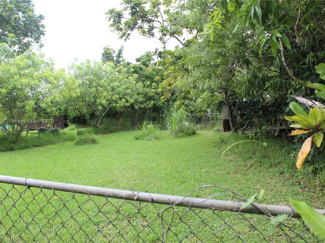 19471 SW 198, Miami FL 33187