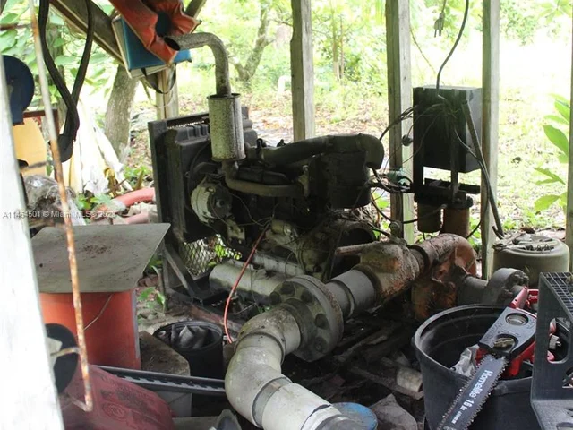 19471 SW 198, Miami FL 33187