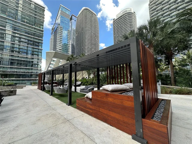 88 SW 7th St # 2709, Miami FL 33130