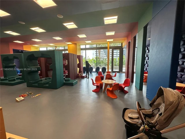 88 SW 7th St # 2709, Miami FL 33130