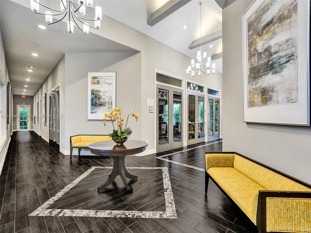 3813 Greenway Dr, Hollywood FL 33021