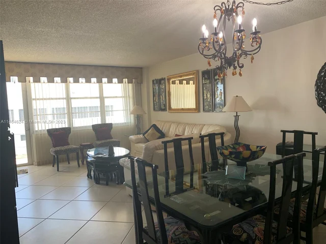 3725 S Ocean Dr # 1217, Hollywood FL 33019