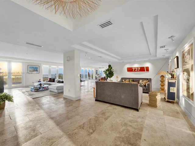 5600 Collins Ave # D, Miami Beach FL 33140