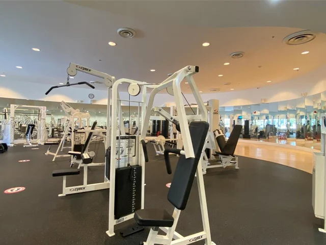 5600 Collins Ave # D, Miami Beach FL 33140