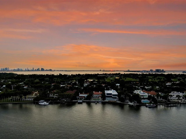 5600 Collins Ave # D, Miami Beach FL 33140