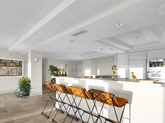 5600 Collins Ave # D, Miami Beach FL 33140