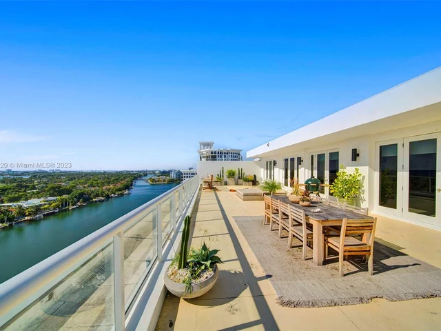 5600 Collins Ave # D, Miami Beach FL 33140