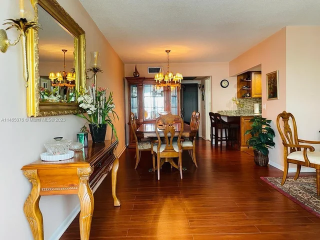 308 Wellington D # 308D, West Palm Beach FL 33417