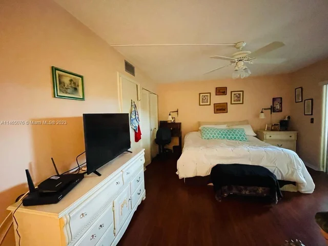 308 Wellington D # 308D, West Palm Beach FL 33417