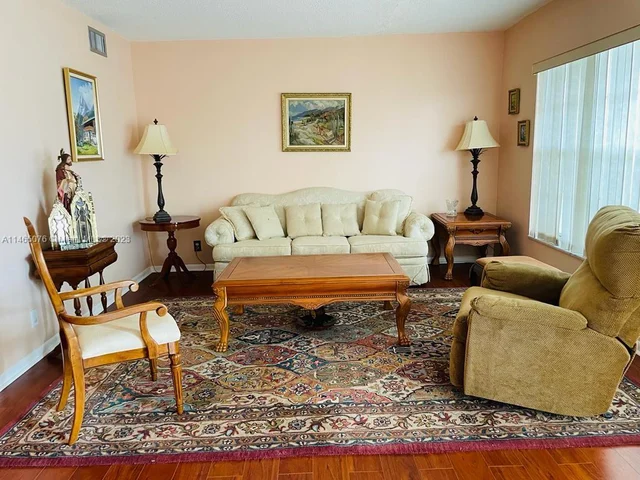 308 Wellington D # 308D, West Palm Beach FL 33417