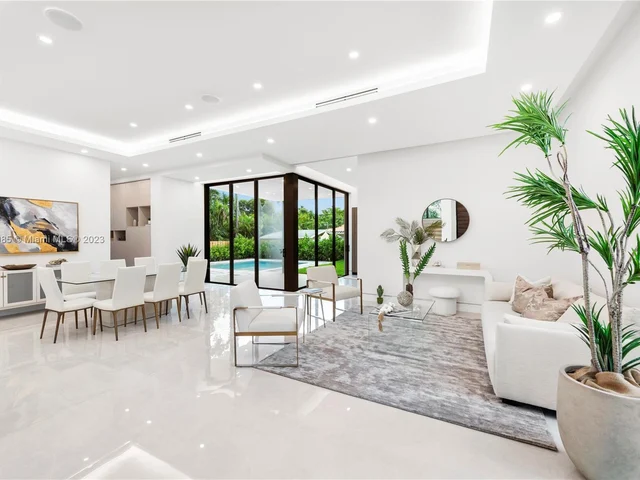 1875 NE 193rd St, Miami FL 33179