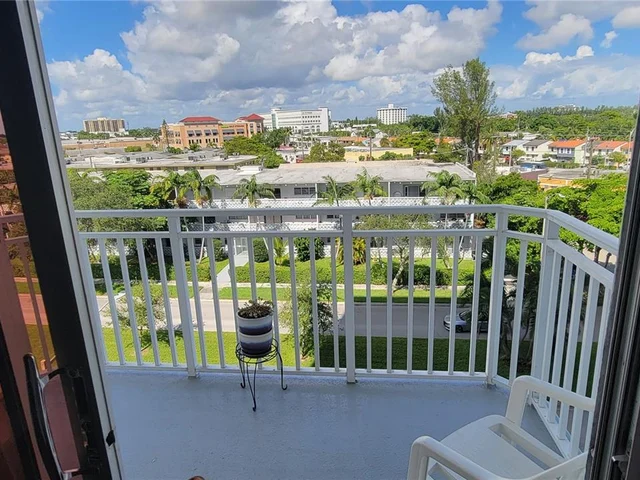 2150 Sans Souci Blvd # B611, North Miami FL 33181