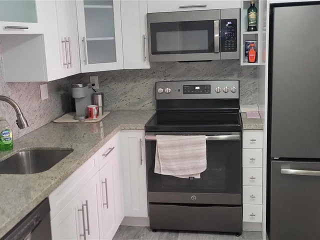 2150 Sans Souci Blvd # B611, North Miami FL 33181