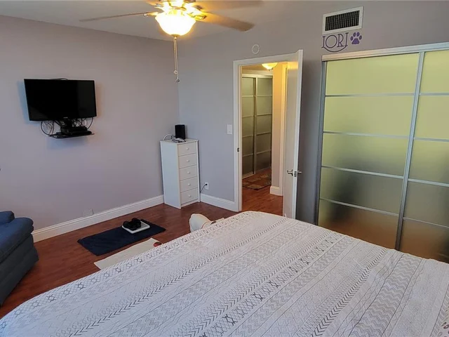 2150 Sans Souci Blvd # B611, North Miami FL 33181