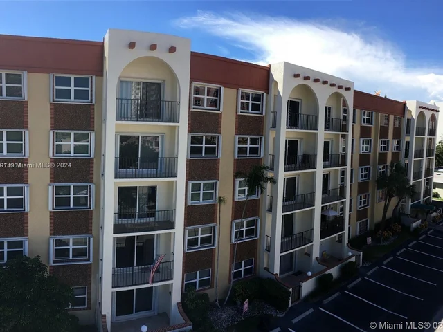 400 N Riverside Dr # 201, Pompano Beach FL 33062