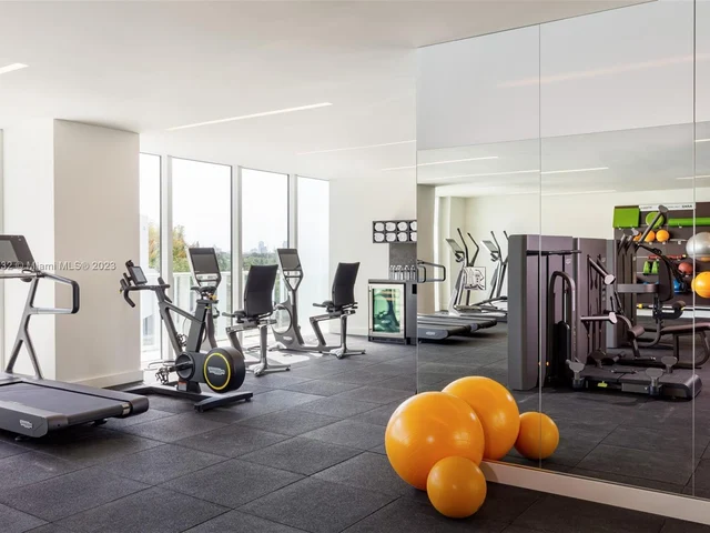 4701 N Meridian Ave # 512, Miami Beach FL 33140