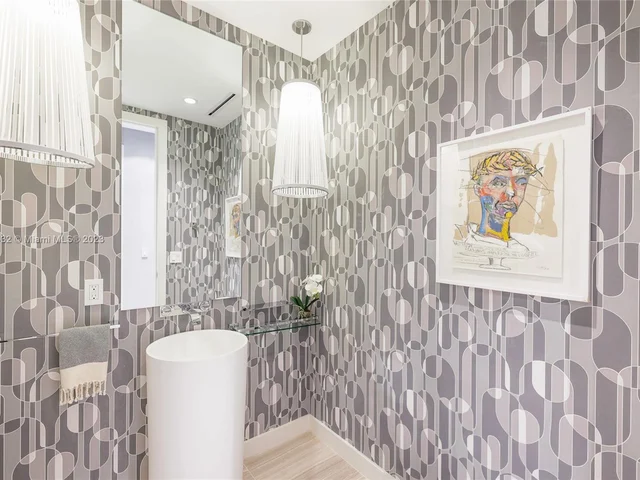 4701 N Meridian Ave # 512, Miami Beach FL 33140