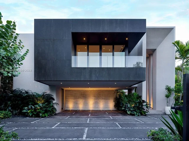 3910 Battersea Rd, Miami FL 33133