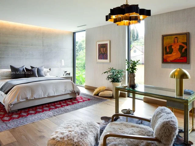 3910 Battersea Rd, Miami FL 33133