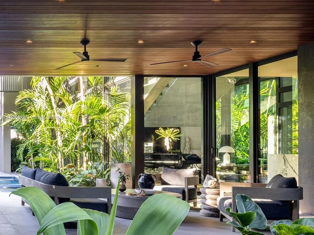 3910 Battersea Rd, Miami FL 33133