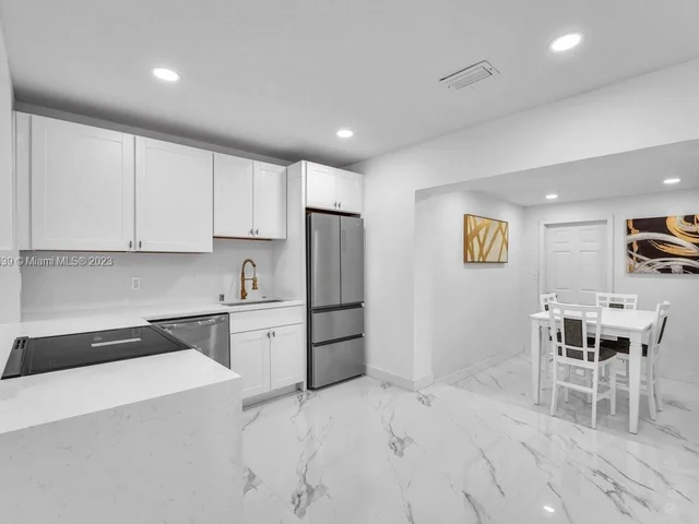 1208 N 25th ave, Hollywood FL 33020