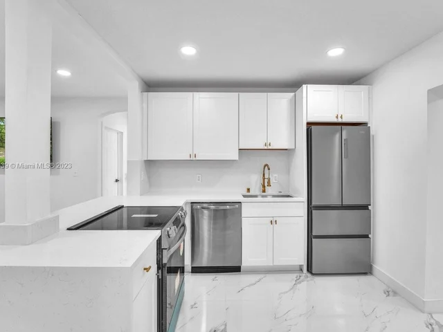 1208 N 25th ave, Hollywood FL 33020