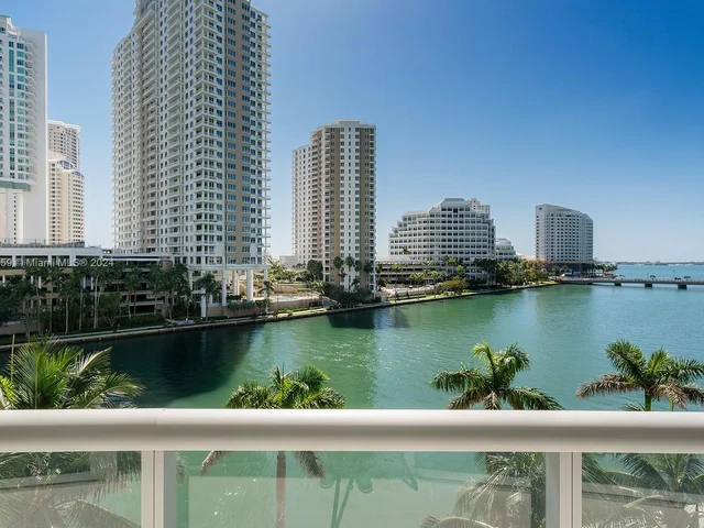 495 Brickell Ave, Miami FL 33131